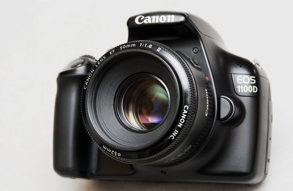 Canon 1100d + Canon 50mm  f 1,8 mk2