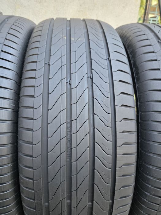 Vand patru anvelope de vara continental 235 60 18 dot 5023