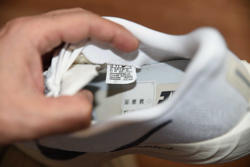 Nike Оригинални маратонки 43 номер