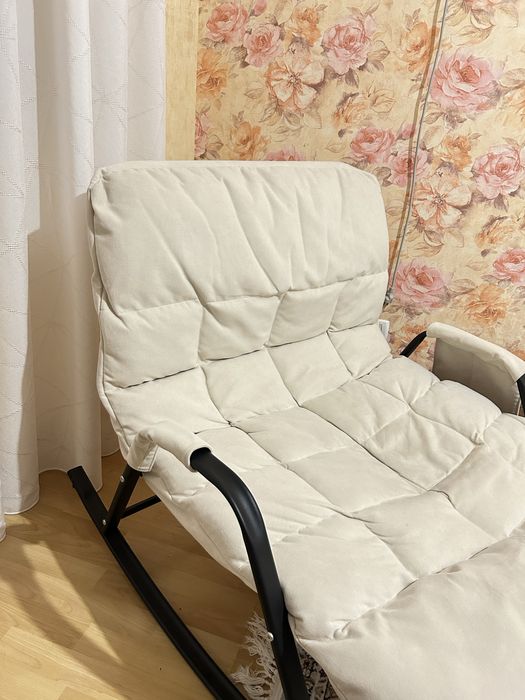 Кресло качалка белая