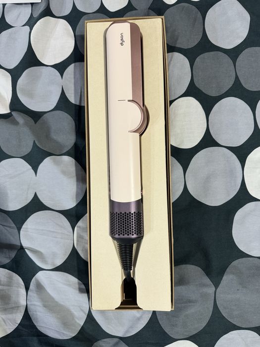Dyson airstrait преса за коса