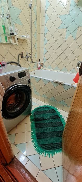 Срочно продам свою квартиру на юнусабаде 8, 2/3/4 без посредников!