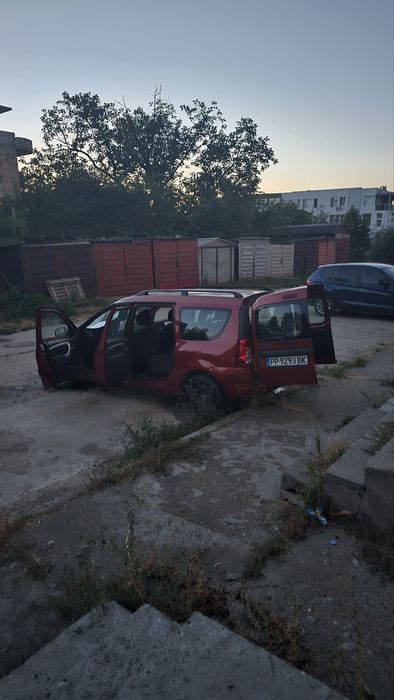 Заглавие: Продавам Dacia Logan MCV (2009 г.) — Бензин / Газ (Фабрична газова уредба)