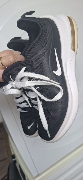 Маеатонки Сникърси Nike Air Max Axis 35,5