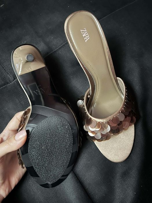 Zara Сандали с Пайети