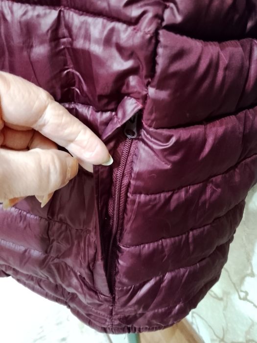 Куртка жен. бордового цвета. Раз. 48 Корея.
