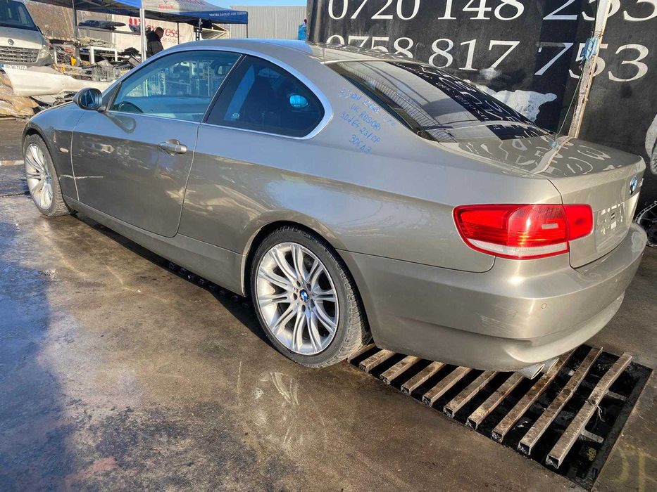 Dezmembrez bmw 330d e92 manual/seria 3/bara e92/capota/far e92/m57/