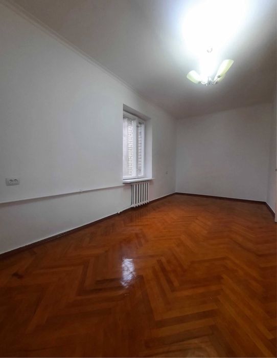 Продается Квартира , Ц-1, Эко парк , центр Города , 1/4/4