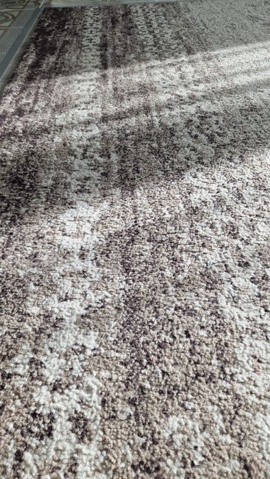 Килим голям бежово кафяв