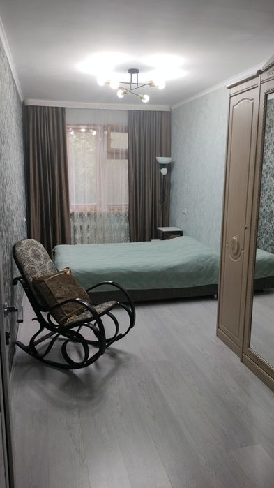 Продается 2х комнатная квартира, центр.