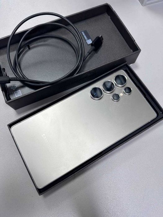 Samsung Galaxy S25 Ultra iD 7335