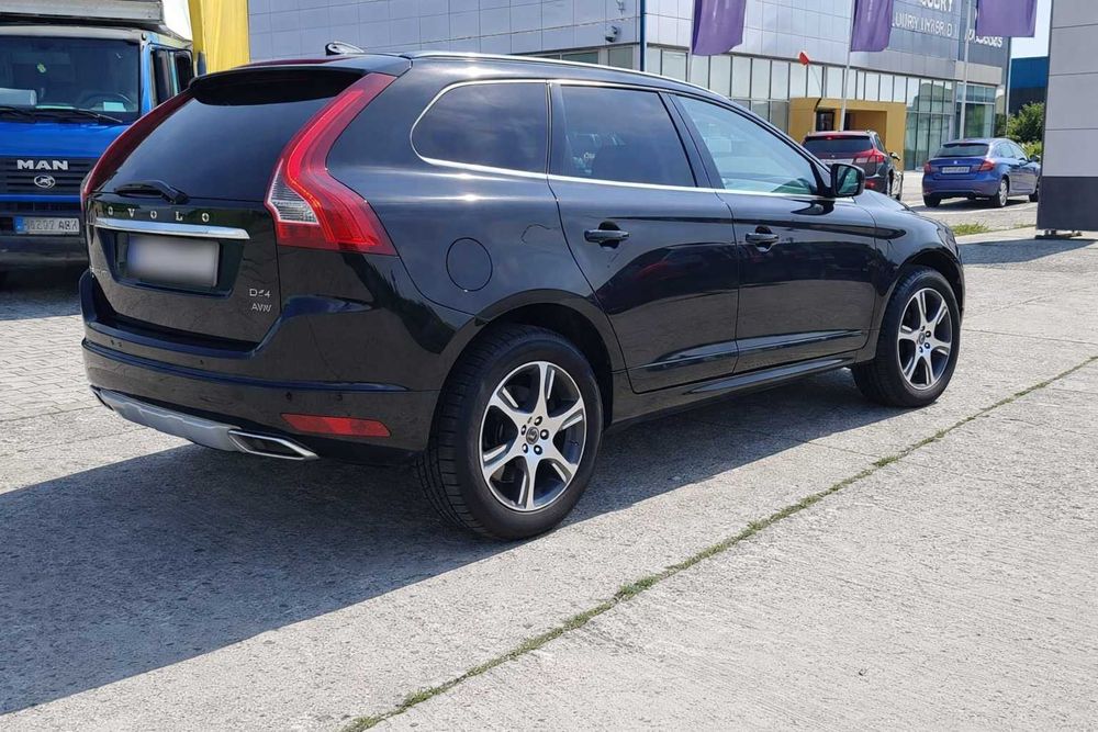 Volvo XC60 Luxury Edition MY17 – D4 AWD AT6 2.4 diesel