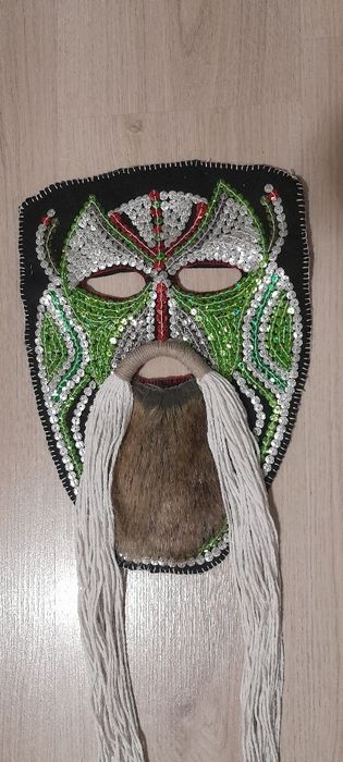 Кукерски маски за деца