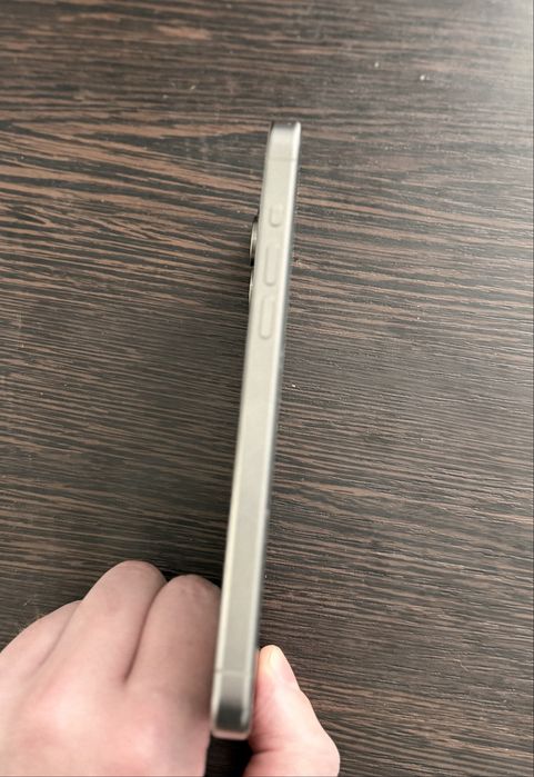 Продаю iPhone 15 Pro Max