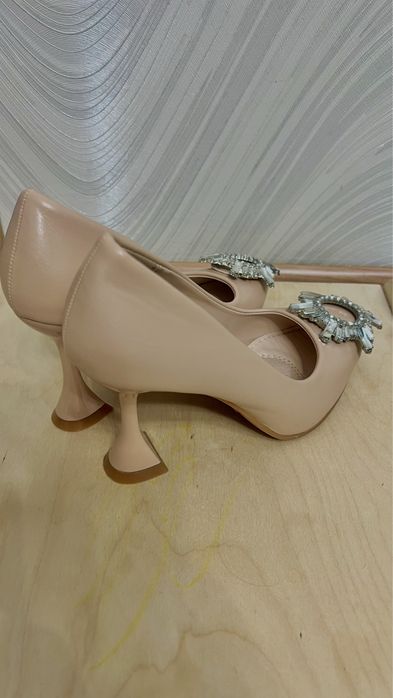 Туфли-лодочки 35р