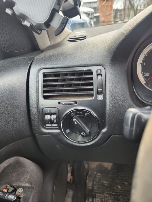 Бора 1.9тди 101 на части/bora 1.9tdi 101 na chasti