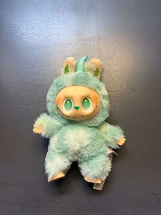 Labubu original pop mart