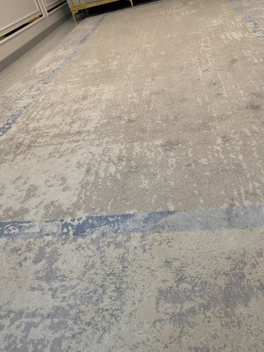 Продам ковер почти новые