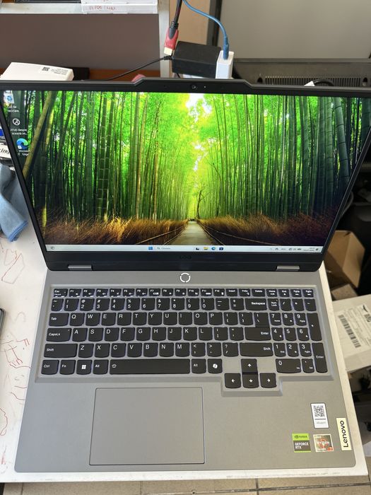 Lenovo LOQ 15ARP9. AMD Ryzen 7 7435HS 3,1Ghz. 24GB. 512 GB SSD. Rtx 4060