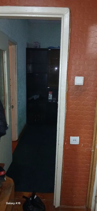 Сотилади Чилонзор 11 квартал 2 хонали