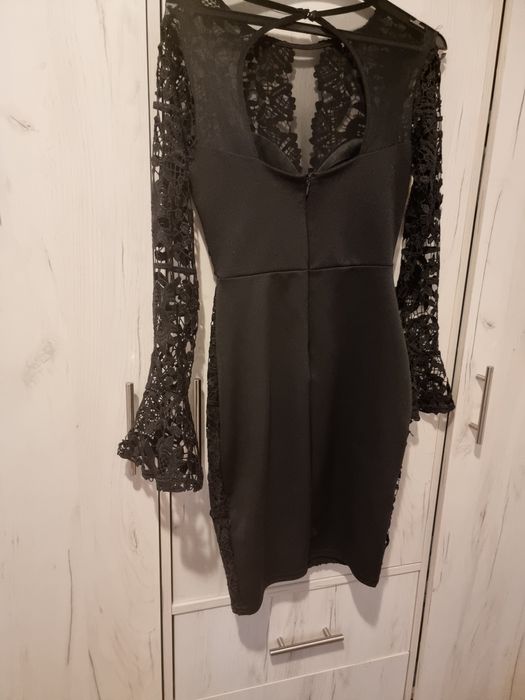 Rochie cu dantela brodata