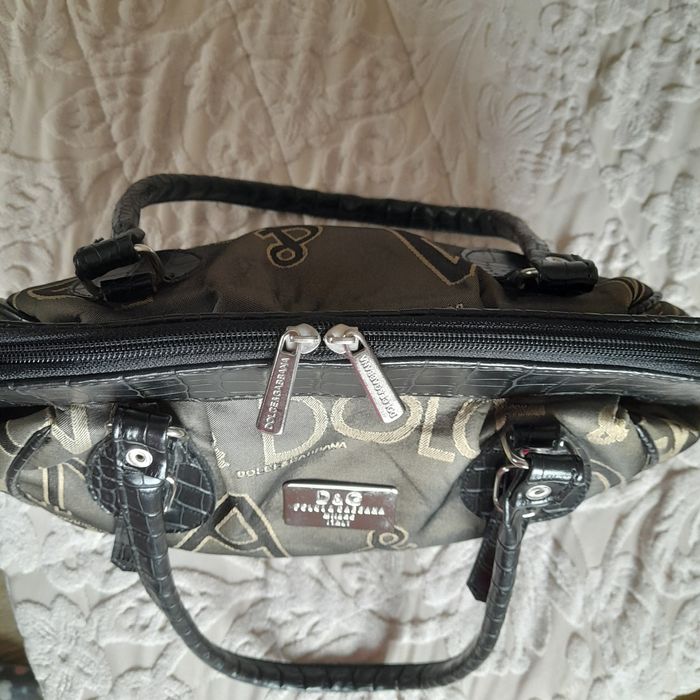 Дамска DG  практична