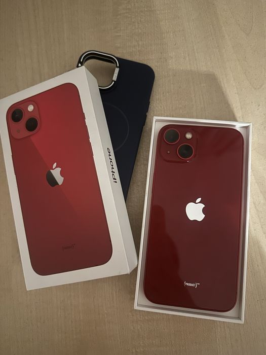 Iphone 13, красного цвета