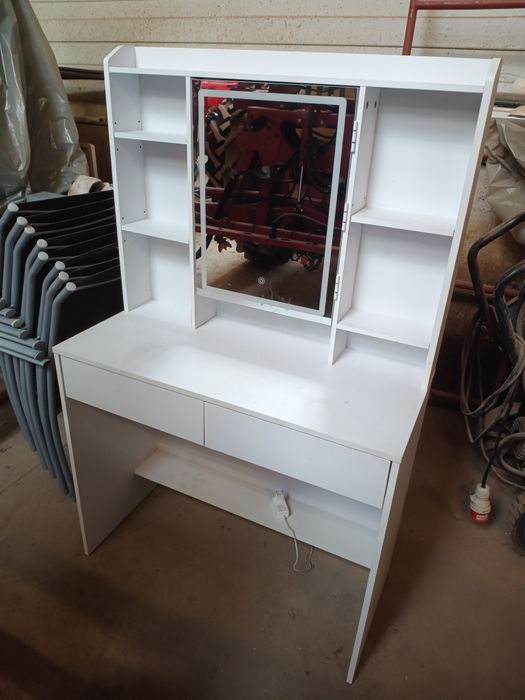 Măsuță/birou machiaj