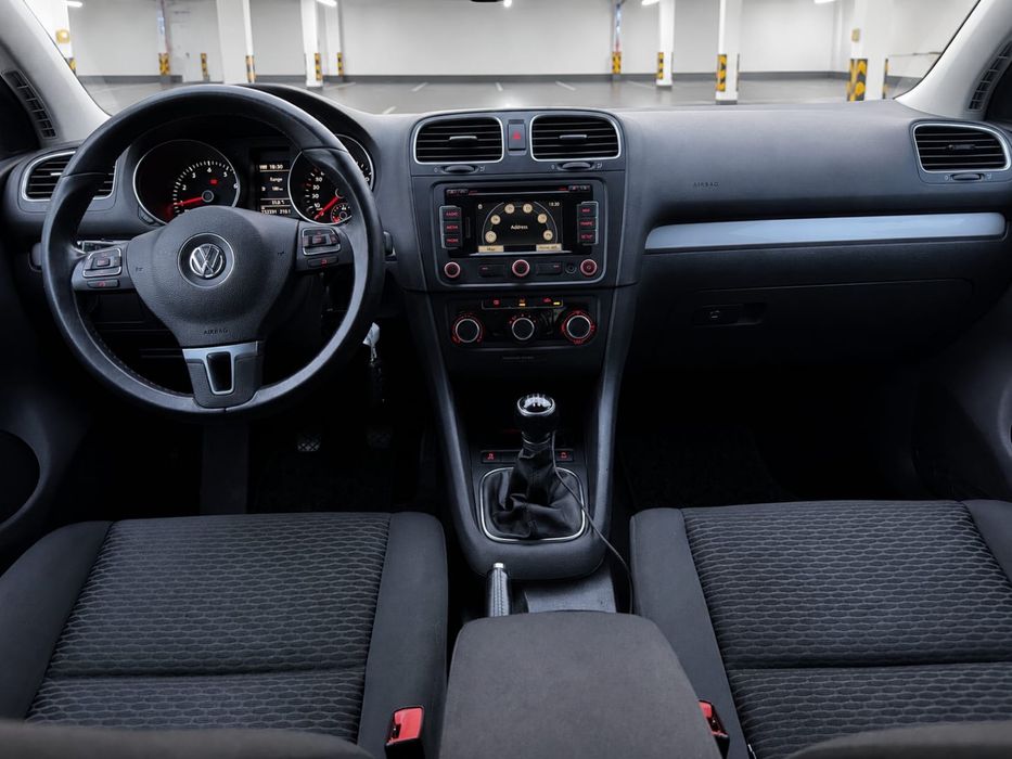 Volkswagen golf 6 an 2012-6a, euro 5,  1.2 benzina 105 cp, 6 trepte, posibil rate buletin