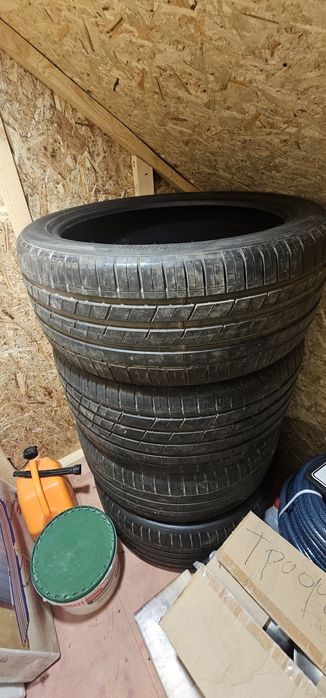 Продам резину R22
