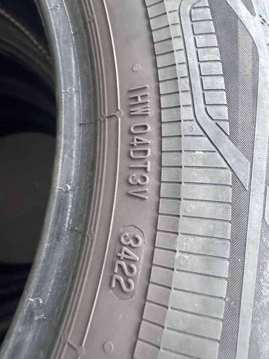 Set anvelope C-uri 215/60 R17 C Continental-pret ptr set
