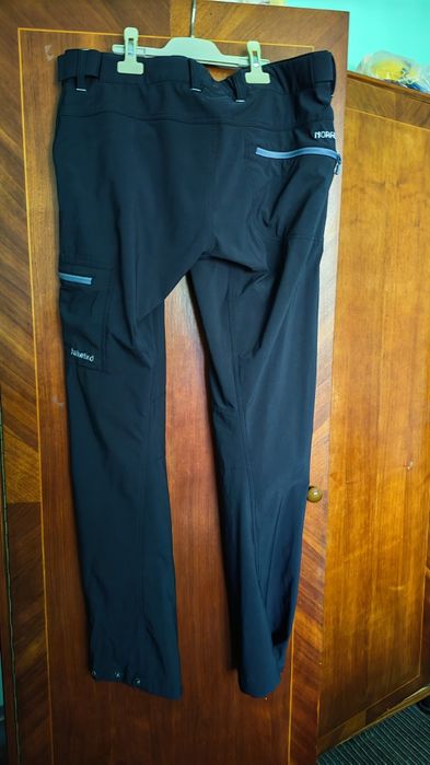 Pantaloni drumeție Norrøna Falketind