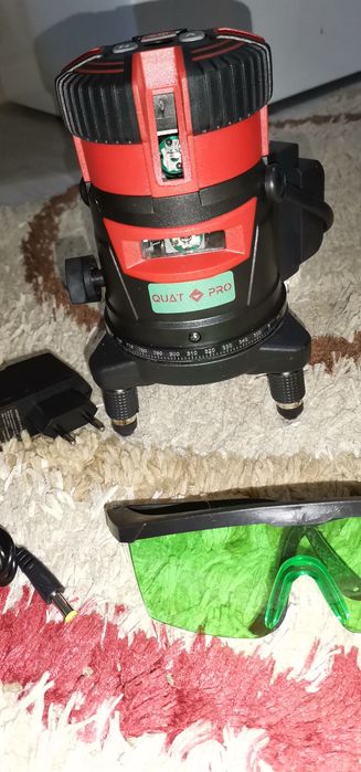 Лазерный уровень Куат про