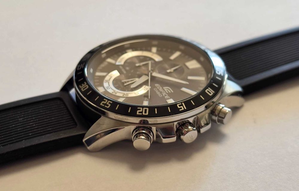 Часовник Casio Ediface efv-620l 1avuef !!! Гаранция !!!