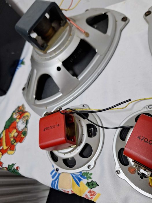 Difuzoare ovale magnet ALNICO dim 32 L cu 21 latime