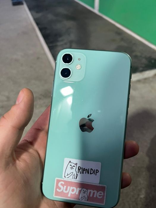 Продам iphone 11