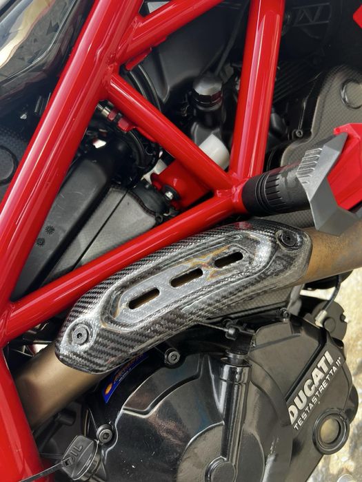 DUCATI CARBON shield предпазител , ducati hypermotard 821