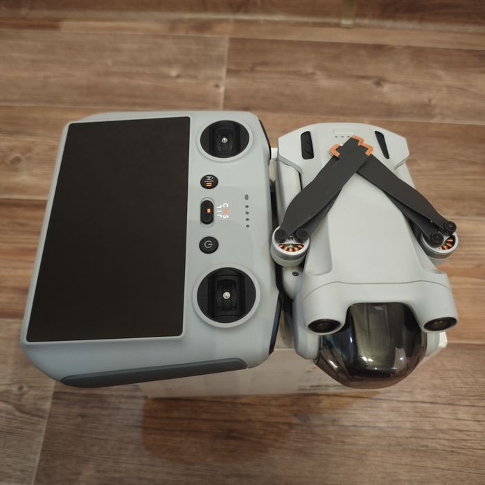 Дрон DJI mini 3 pro