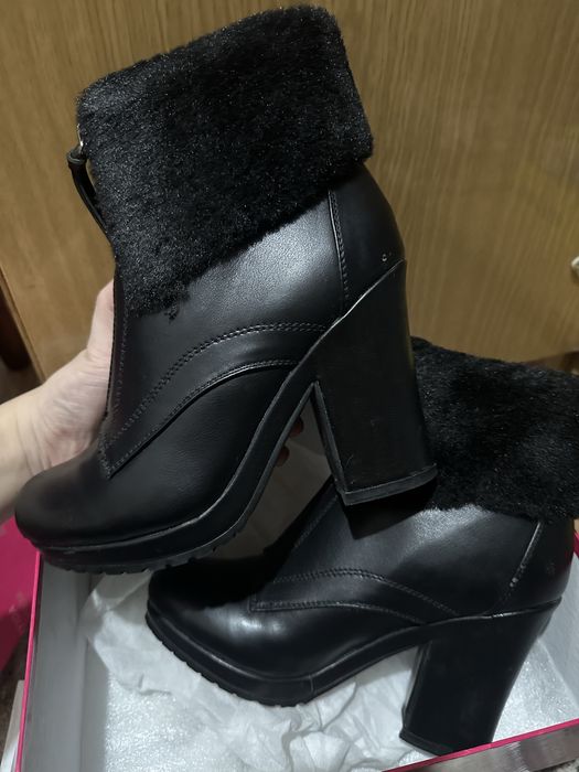 Зимний обувь на каблуках