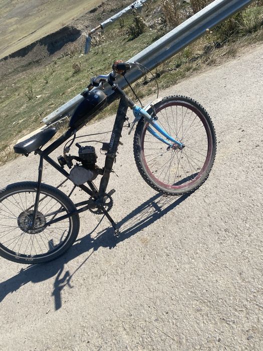 Bicicleta cu motor