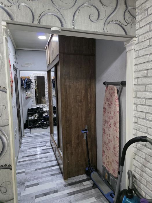 Продаётся своя 2х комнатная квартира.