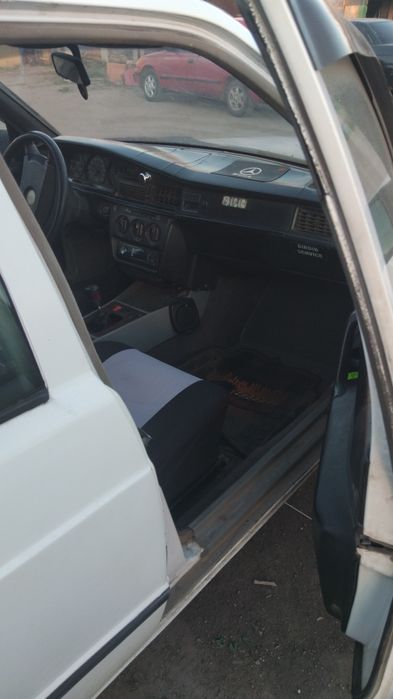 Продам мерседес 190