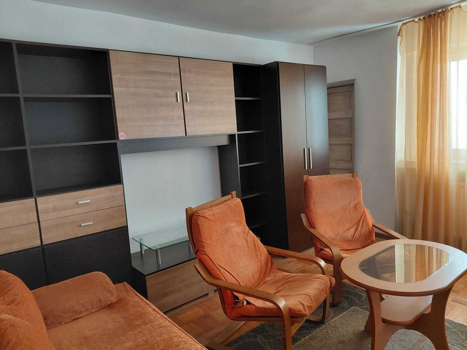 Vand apartament 2 camere M-uri