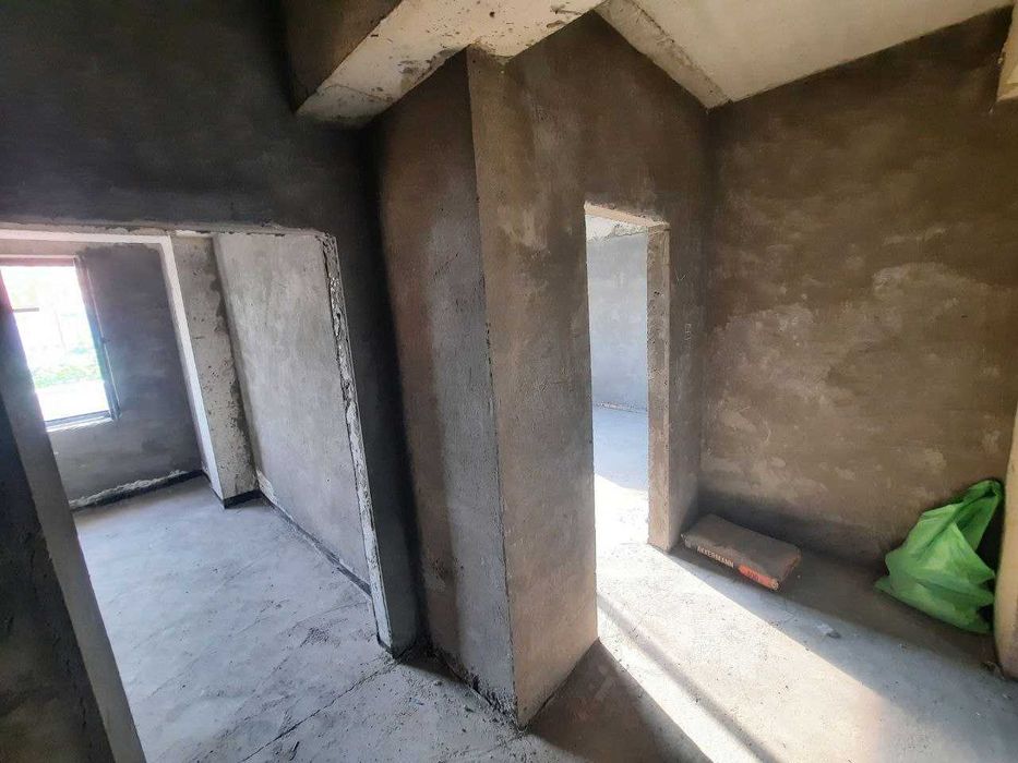 Kvartira sotiladi sergili 2 xonali