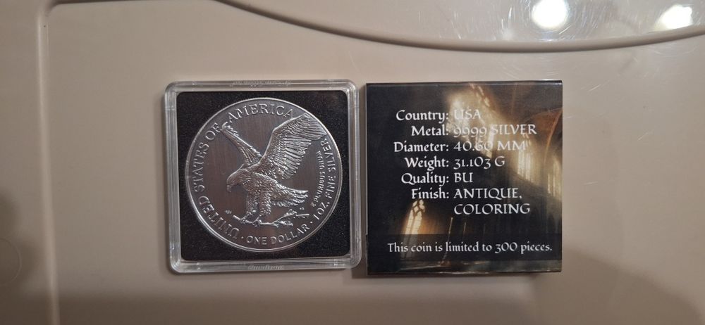 Монета серебряная Америка