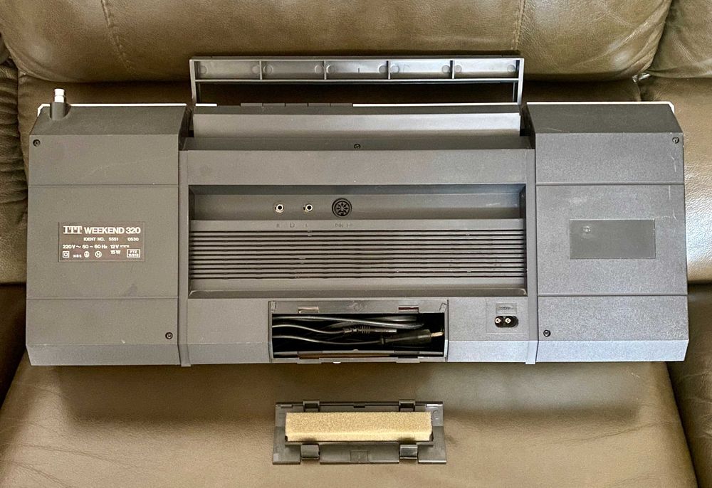 Радио касетофон ITT Weekend 320 винтидж като нов