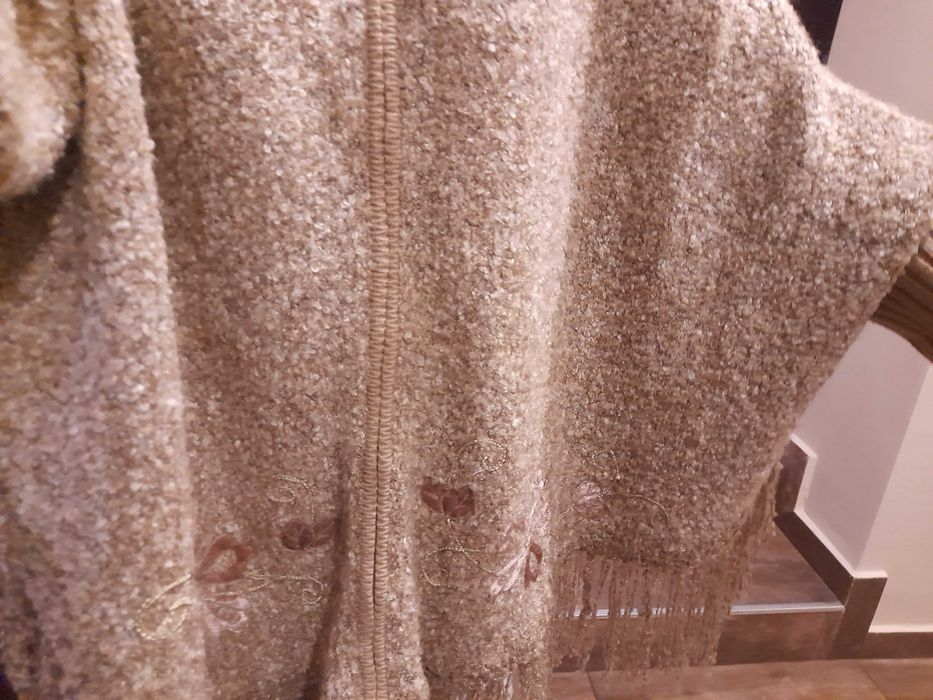 Горна дреха ,туника , пончо