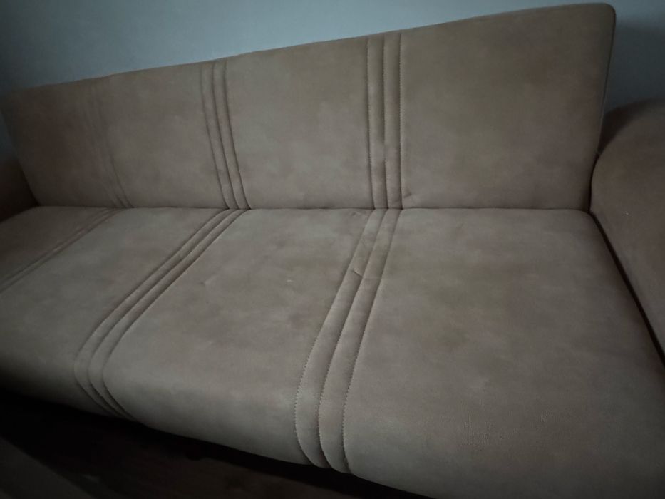 Canapea extensibila 3 locuri