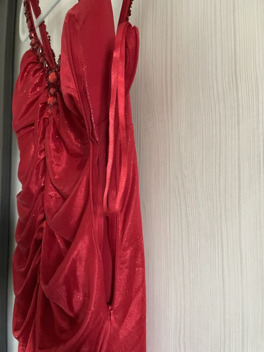Rochie de seara, cu trena