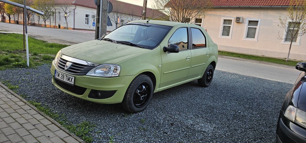 Vand Dacia Logan